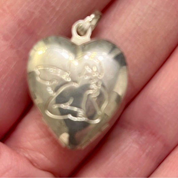 4 Photo Heart Locket Artisan Engraved Pendant Necklace, 925, RARE FIND!- Vintage - Picture 12 of 16